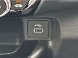 ナビとの接続用USBジャックを装備しています。