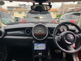 在庫車両はストックヤードにも保管してございます。あらかじめ在庫確認及びご来店日時のご連絡を頂けますと円滑なご案内が可能です。