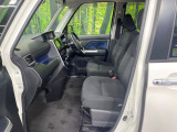運転席シート廻りは使用感も少なく、良好な状態となっています。丁寧に使われていたことがよくわかりますね。
