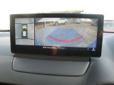 360&deg;ビュー:全方位を確認できて駐車も安心です。