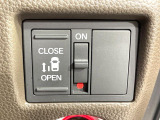 【パワースライドドア】スマートキーや運転席のスイッチでスライドドアの開閉が可能♪電動だから力を入れてドアを開ける必要が無く、小さいお子様でも、重い荷物を持っている時もラクに開け閉めできます♪