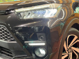 【シーケンシャルターンランプ付きLEDヘッドライト】人気の『流れるウィンカー』付きのLEDヘッドライトを装備♪高級感はもちろん、点灯時は存在感たっぷりで他車からも認識されやすく安心です。
