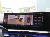 高画質のバックカメラとなります。コーナーセンサー状況と並行して確認できます。