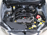 2.5L 水平対向4気筒 DOHCのFB25型エンジン!低重心・低振動なので走りに安定感があります!