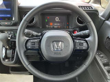 手にしっかりと馴染むとても運転しやすいハンドルです。是非一度、実際に触ってお確かめください!