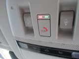 SOSコール搭載車です。スイッチによる任意起動とエアバッグが作動による自動起動で、緊急通報が可能です。(別途、有料申し込み)