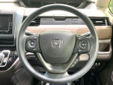 【ステアリングスイッチ】運転中、前方から目線をそらすことなく、オーディオ等の操作が可能な便利機能!安心&快適なドライブを演出してくれます♪