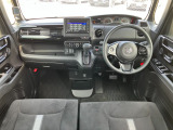 弊社ではメンテナンスパックをご用意しております。プロの目でしっかりチェックしたお車ならロングドライブも安心、うっかり忘れがちなメンテナンスも事前に案内状やお電話で時期をお知らせいたします。