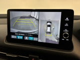 全方位モニターがついています! 車の周囲を360&deg;安全確認できるので、普段の駐車はもちろんの事、縦列駐車や幅寄せの際にも活躍してくれますよ。