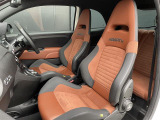 ◆LIBERALAは、輸入車選びの新たなスタイルを提案するインポート・セレクト・ブランドです。オーナー様となる方がクルマから直接感じる感性を第一にした、最良の一台との出会いをコーディネートいたします。