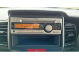 純正CDレシーバー CD AM/FMラジオ