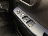 ご納車前にはプロの整備士が点検を行い、交換の必要がある部品は交換してからご納車いたします。また、その後の点検・整備・車検等も当社にお任せください。