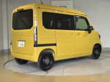 ご納車までの期間ですが、県内のお客様は1、2週間、県外のお客様は2、3週間ほどでご納車が可能となります。ただし、お支払いや書類の状況によっては多少の前後もありますので、その際には何卒ご了承下さい。