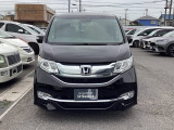 ☆ホンダセンシング、純正7インチメモリーナビ、リア席モニター、マルチビューカメラ、電動スライドドア、サイドエアバック、ETC、フルオートエアコンetc,装備充実のステップワゴンです☆