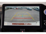 【バックモニター】 後退時に車両の後ろ側を表示します。車庫入れなどでバックする際に安心です。