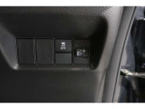 【横滑り防止装置】ドライバーの安全運転をアシストしてくれる装備が充実しています☆ドライバーの不安を安心へと変えてくれますね。