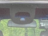 【シティブレーキアクティブシステム】低速走行中に前方の車両等を認識し、衝突しそうな時は警報とブレーキで衝突回避と被害軽減をアシスト。より安全にドライブをお楽しみいただけます。