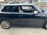 MINI正規ディーラー取り扱い MINI認定中古車 MINI NEXT甲府お車の詳細や展示状況はお気軽にお問合せ下さい。