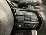 【アダプティブ・クルーズ・コントロール】予め設定した車速内でクルマが自動的に加減速。 前走車との適切な車間距離を維持しながら追従走行し、高速道路でのドライバーの疲労を軽減してくれる嬉しい機能付♪