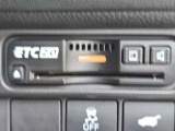 ETC2.0装備。広域交通情報を活用し、スムーズな移動に貢献します。