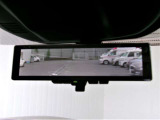 インテリジェントルームミラーがあるので荷物をたくさん載せても後方確認がしっかりできます。