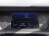 デジタルパネルで運転席からも見やすい