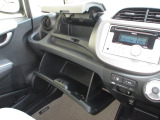 豊富な収納で、いつもすっきりとした車内、ほしい場所にちょうど良い収納を備えました。