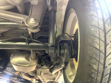 お車を安心してお乗りいただく為には、足回りの定期点検が欠かせません。サービスサポート(有償保証)では無料点検もご提供しており、安心のカーライフをお過ごしいただけるサポート体制が整っています。