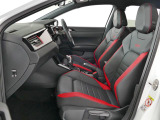 視点の移動も少なく、運転するのに最適な作りとなっております。