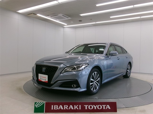 クラウン ハイブリッド 2.5 S Cパッケージ