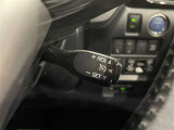 【クルーズコントロール】アクセル操作をしなくても車が自動でスピードを保ってくれ、高速道路での長距離走行が楽に♪