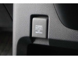 シガーソケットが付いているので、車から電源を取ることが出来ます!