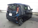 サービス工場を併設完備しております。車検・点検・修理なんでもお任せ下さい!!
