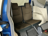1列目から3列目まで広々大空間です。3列目シートは荷物が多い時や不要な時はアレンジして荷室として使用することが可能で便利に使えます
