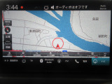 ナビはホンダ純正メモリーナビ!通信機能も備え、渋滞回避案内や天気情報の表示などのサービスがございます。