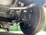 お車を安心してお乗りいただく為には、足回りの定期点検が欠かせません。サービスサポート(有償保証)では無料点検もご提供しており、安心のカーライフをお過ごしいただけるサポート体制が整っています。