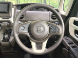【ステアリングスイッチ】運転中、前方から目線をそらすことなく、オーディオ等の操作が可能な便利機能!安心&快適なドライブを演出してくれます♪