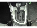『まるごとクリン』施工済み!トヨタカローラネッツ岐阜のU-Carは、室内も除菌・洗浄済みで安心です!(シート洗浄・室内消臭・室内洗浄・エンジンルーム洗浄・タイヤ&ホイール洗浄)