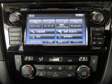 メーカーナビ CD・DVD再生  CD録音可 フルセグTV USB接続端子 Bluetooth対応★携帯電話にダウンロードした音楽が車内でも楽しめます。ハンズフリー通話も可能です!
