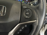 【クルーズコントロール】アクセルペダルを踏まずに一定の車速で走行できますので、高速道路など加減速の少ない道で便利です。
