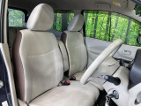 運転席シート廻りは使用感も少なく、良好な状態となっています。丁寧に使われていたことがよくわかりますね。
