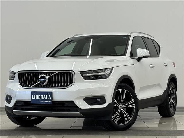XC40 B4 AWD インスクリプション 4WD 本革シート 修復歴無し