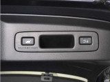 ◆予約クローズ機能付きパワーテールゲート◆キーや運転席のボタン、ハンズフリー機能など多彩なアクセスで自動開閉できます。