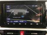 純正ナビを装備。タッチパネル式で使いやすく、お出かけもラクラクです。