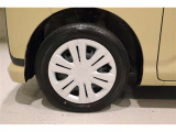 ■装着ホイール■  スチールホイール&車体デザインにマッチしたホイールキャップです。