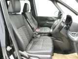 当社の中古車はシートを外して隅々までキレイに仕上げてあります。