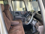 車内は徹底的にクリーニングされているので、快適にお乗りいただけます。