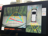 【パノラミックビューモニター】専用のカメラにより、上から見下ろしたような視点で360度クルマの周囲を確認することができます☆死角部分も確認しやすく、狭い場所での切り返しや駐車もスムーズに行えます。