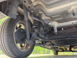 お車を安心してお乗りいただく為には、足回りの定期点検が欠かせません。サービスサポート(有償保証)では無料点検もご提供しており、安心のカーライフをお過ごしいただけるサポート体制が整っています。