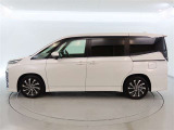 ロングラン保証付き。トヨタのお店で中古車をお買い上げいただいたお客様に安心で快適なカーライフをお約束する。1年間の保証です。